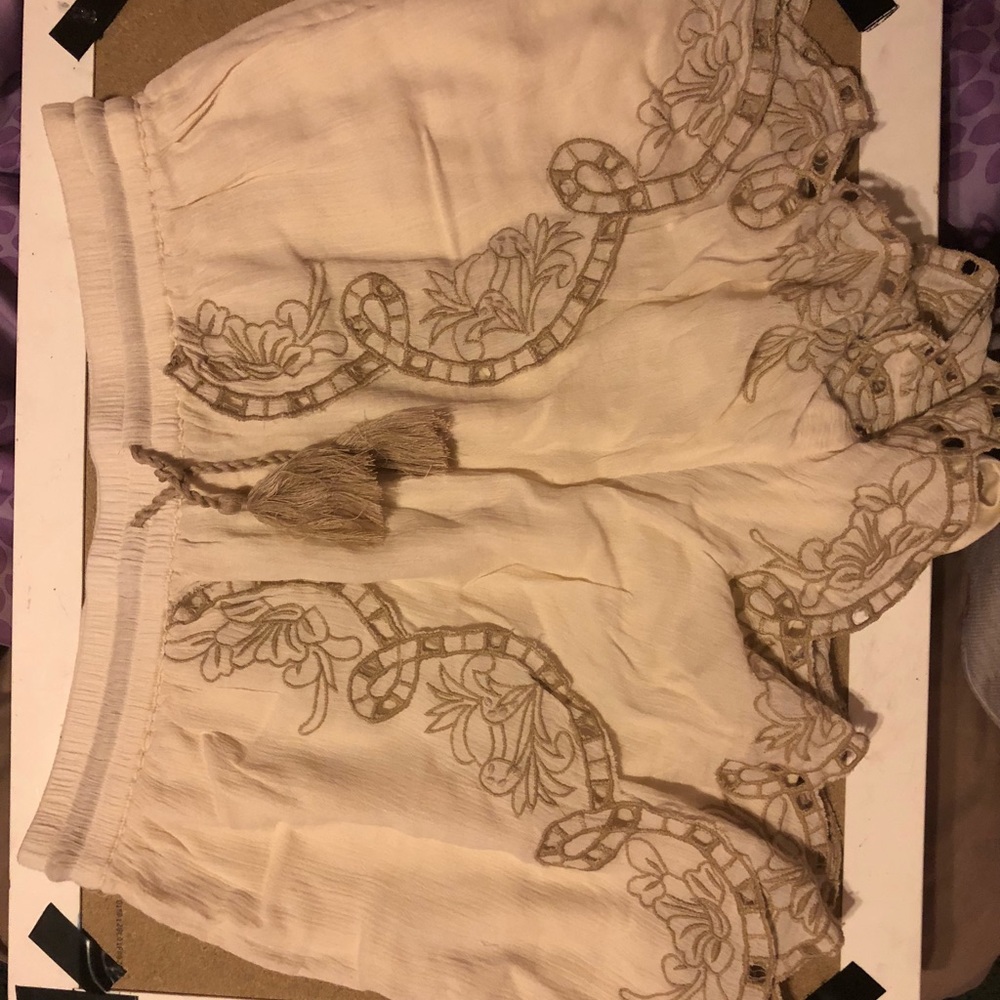 American Eagle Cute High Waisted Dolphin Shorts